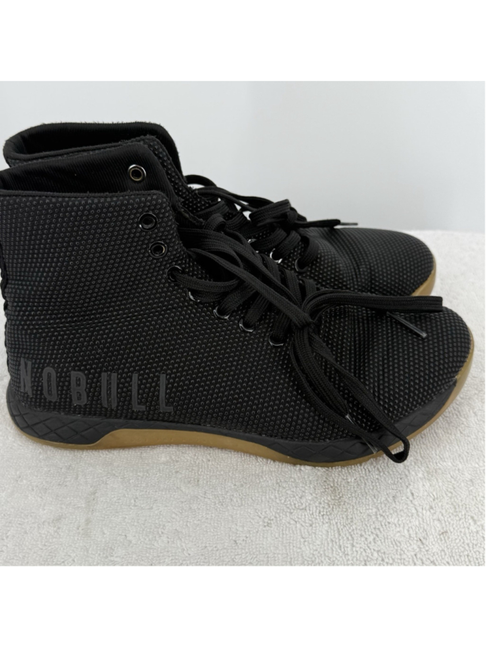 NOBULL Women’s Size 8 Outwork High-Top sneakers Black With Gum Sole Super Fabric